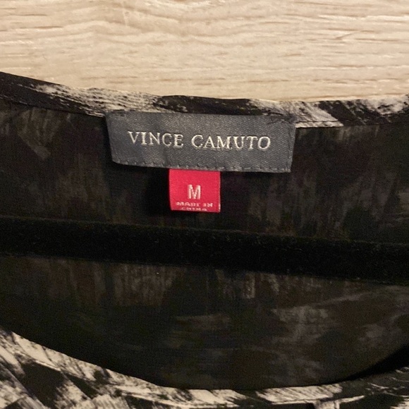 Vince Camuto, Black & White Faux Wrap Blouse, Size M, EUC - Picture 2 of 7